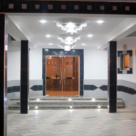 R & K Guest Palace Hotel Kano Exterior foto