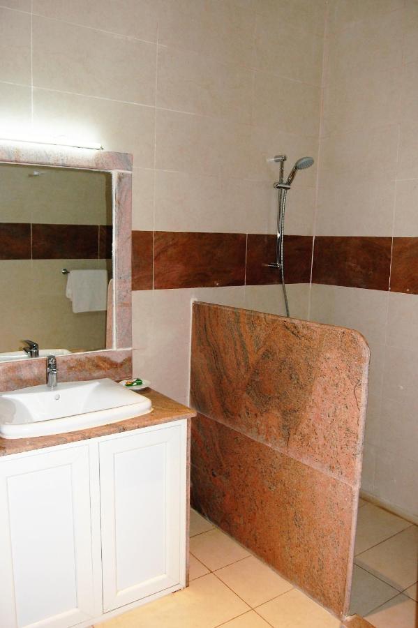 R & K Guest Palace Hotel Kano Exterior foto